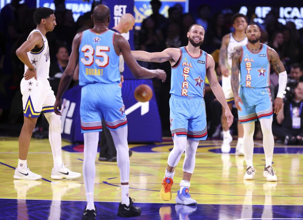 体育记者在 体育记者在